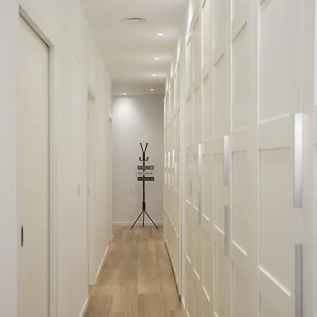 Apartment Singularstays Sorolla *